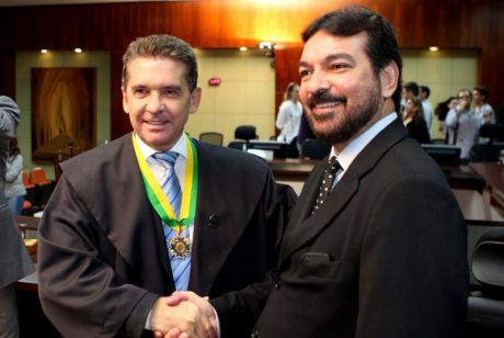 Chico Daltro prestigia posse de novo conselheiro no Tribunal de Contas de Mato Grosso