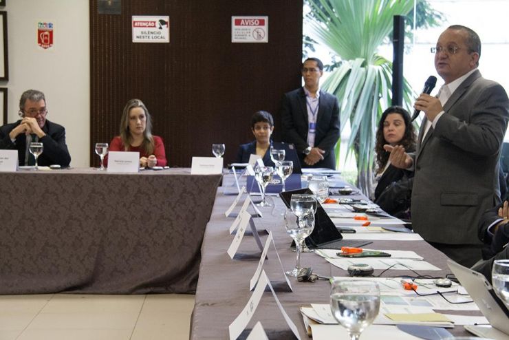 Governo e investidores se reúnem para tratar da Estratégia PCI