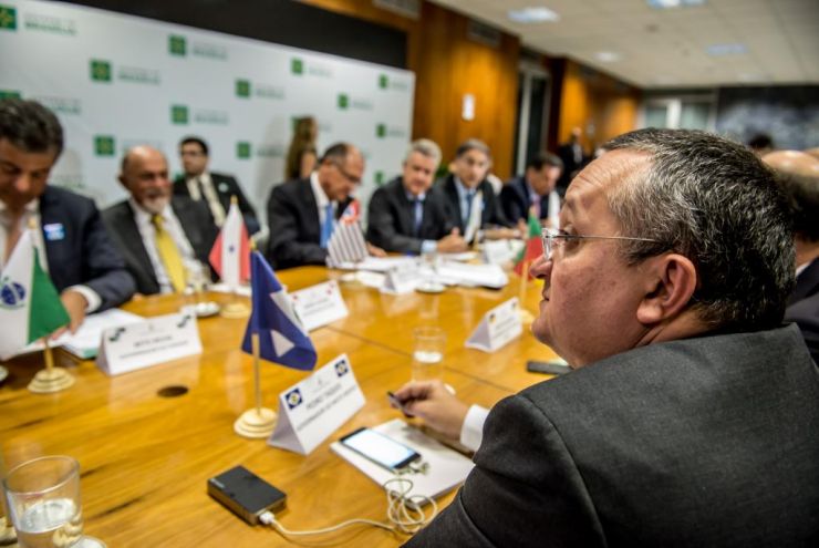 Ministro da Fazenda condiciona pagamento do FEX à elevação da receita