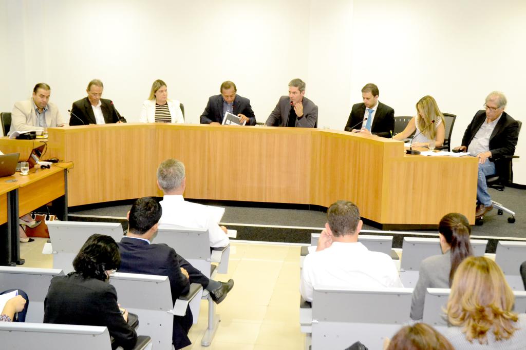 Governo apresenta à ALMT indicadores de execução da LDO 2016