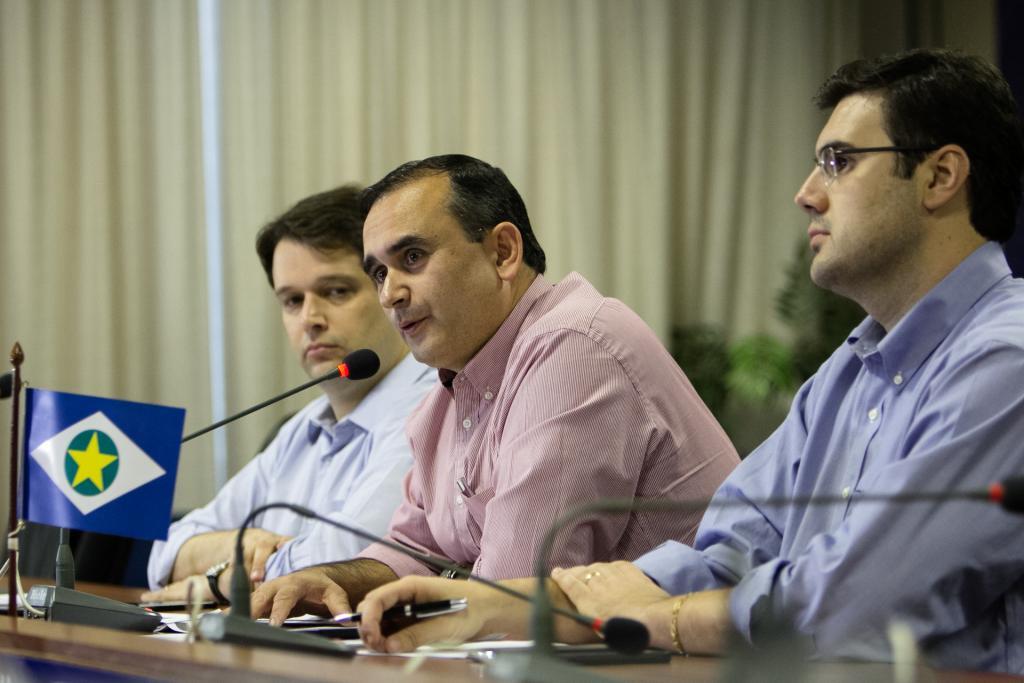 Redução de carga horária de servidores não vai afetar serviços ao cidadão
