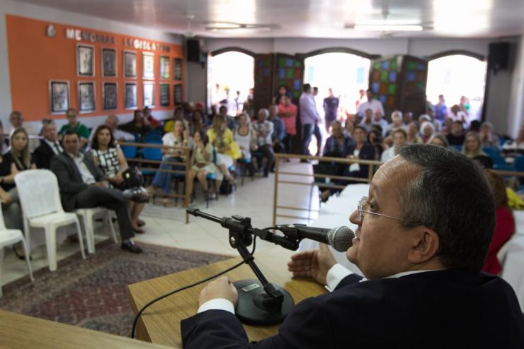 Governador recebe título de cidadão chapadense