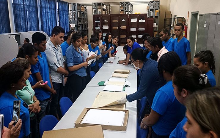 Estudantes do Senac visitam Arquivo Público de Mato Grosso